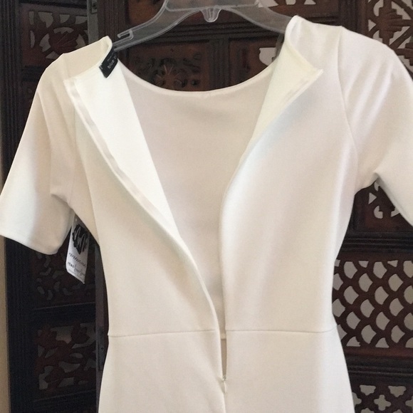 Stunning Lulus Mini - Picture 4 of 8